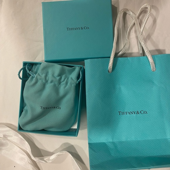 Tiffany & Co Hardware Ball Bracelet Sterling Silver 7โ 10mm Beads Auth - Picture 11 of 11